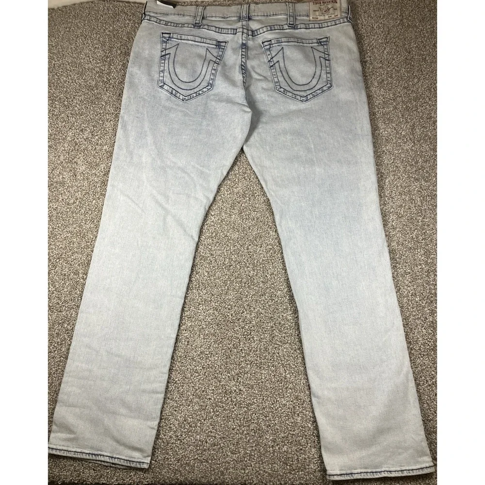 True Religion Ricky Relaxed Straight No Flap Light Wash Jeans Size 44x34 NEW